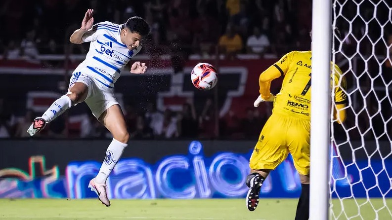 Bruno Rodrigues pede apoio da torcida e projeta reação do Cruzeiro no Brasileirão