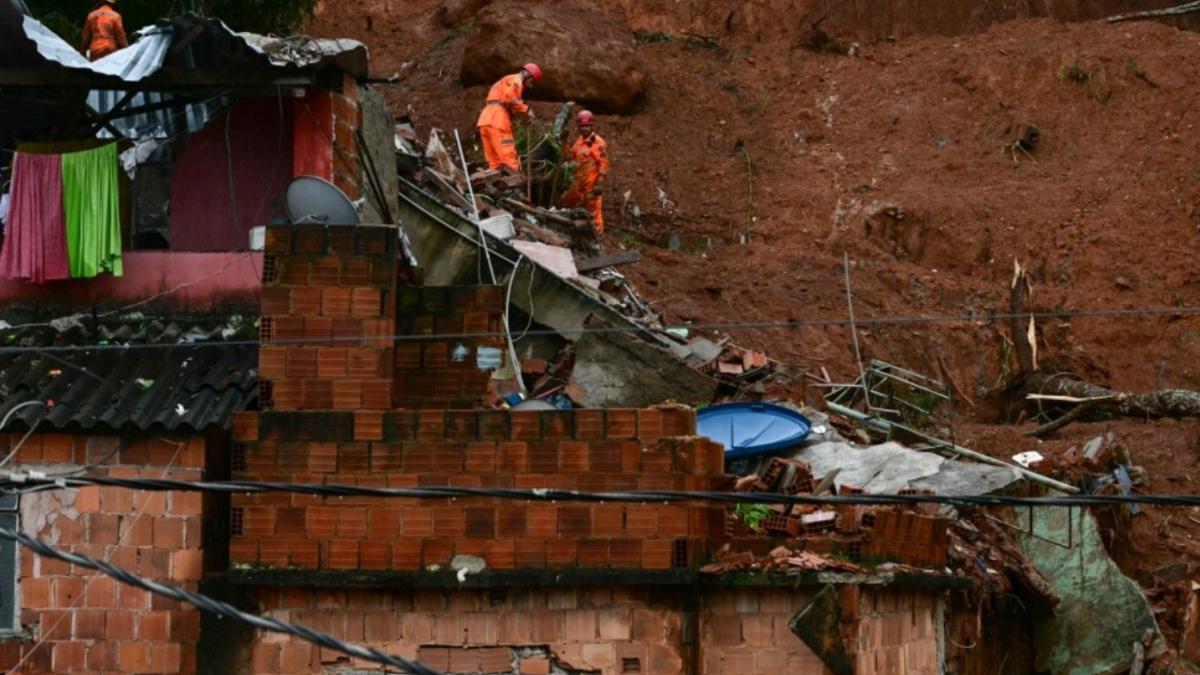 ‘Perdi minha filha e minha mãe’, diz jovem após chuva histórica em Juiz de Fora